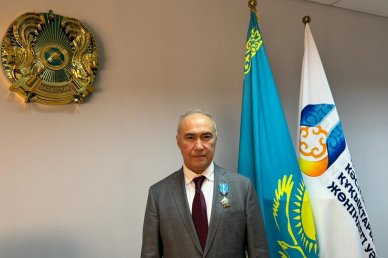Бизнес-омбудсмен Қанат Нұров Мемлекет басшысының қолынан «Құрмет» орденімен марапатталды